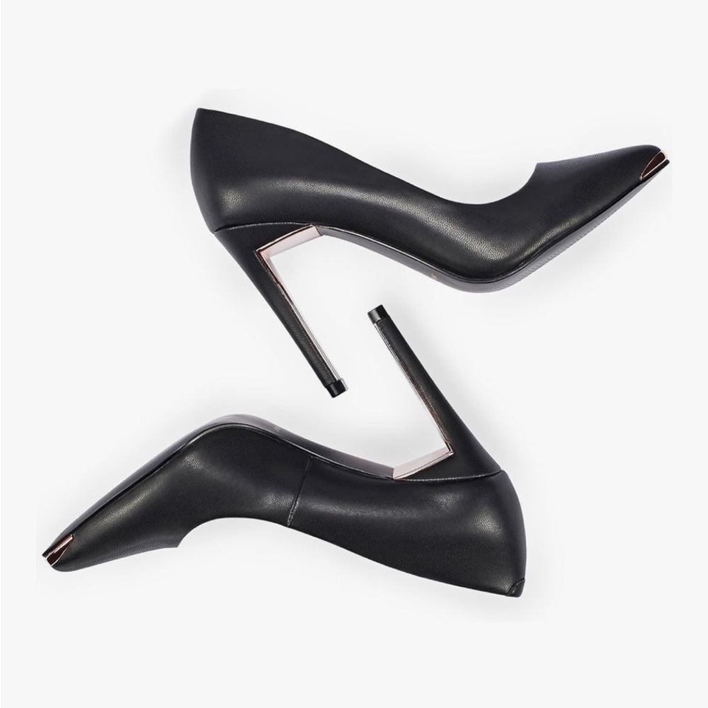 Jenn Ardor Black High Heel Pumps - Picture 2 of 5